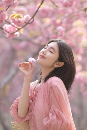 女同性做受全过程gif