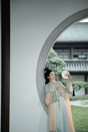 惩罚扒开抽打花蒂求饶